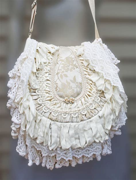 are vintage boho bags real.